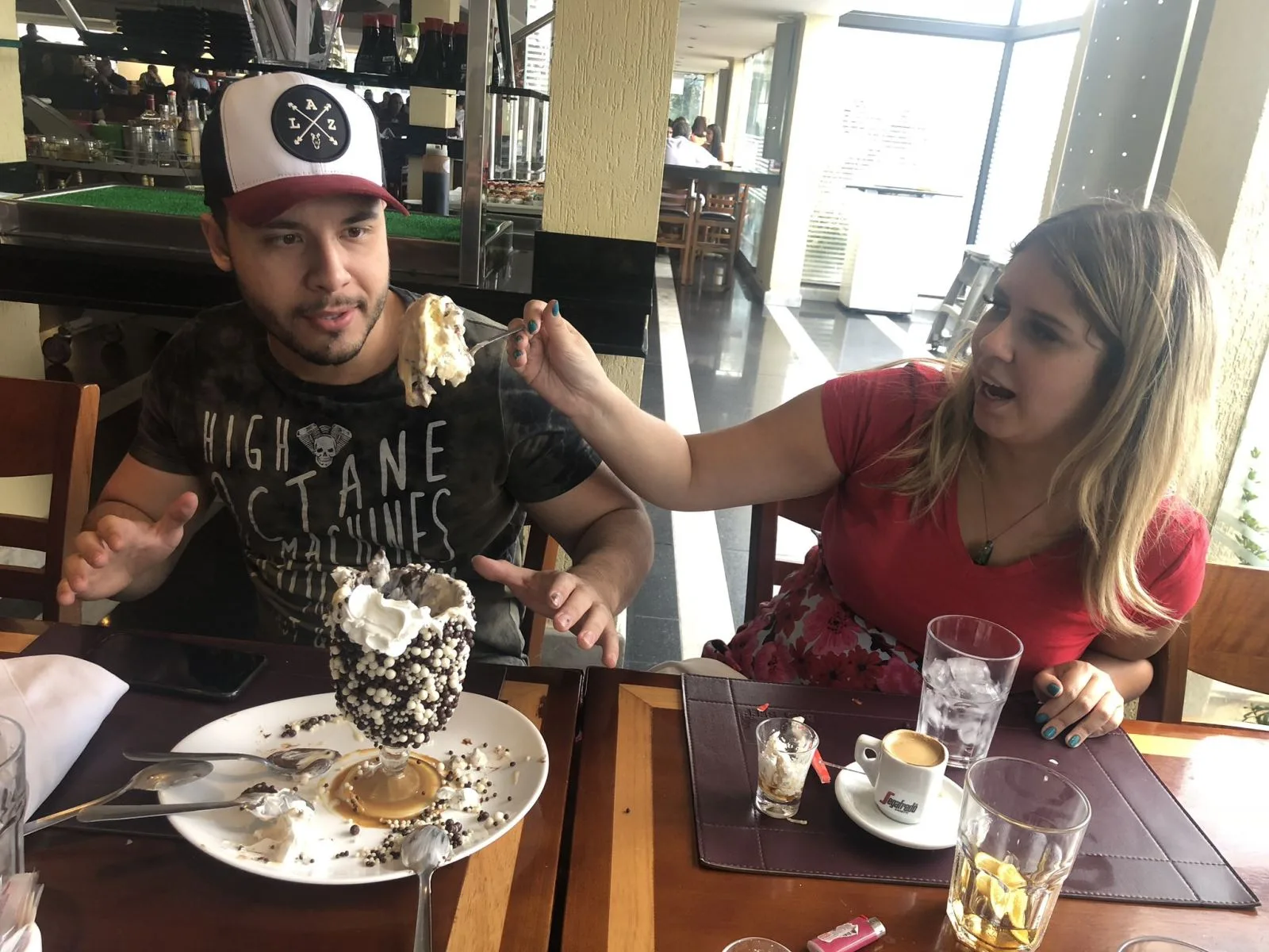 Marília Mendonça parabeniza ex, Murilo Huff, e brinca com música “Que saudade da minha ex”