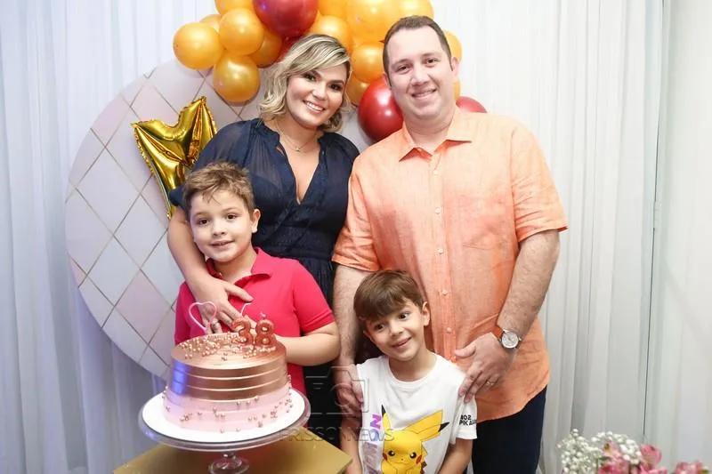 Mel Marzagão festeja a sua passagem pela folhinha