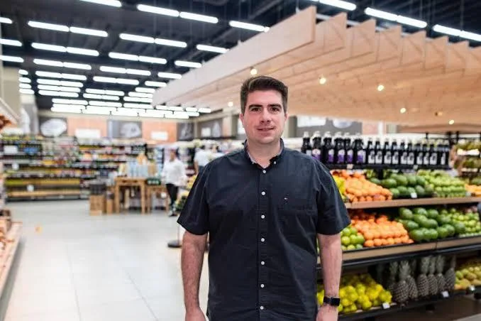 Empresário Flávio Figueiredo conta trajetória como empresário e fala sobre supermercado Guará