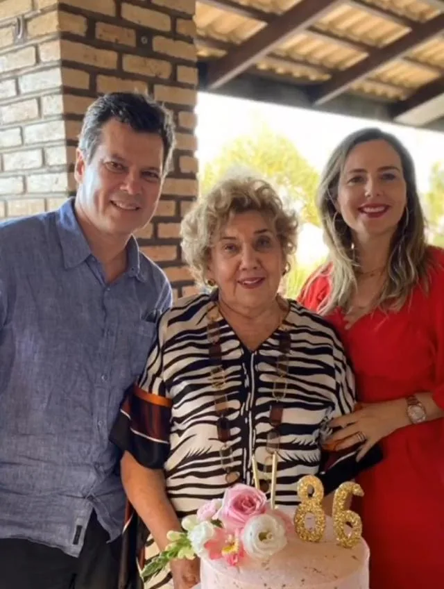 Consuelo Dias Branco ganha os parabéns da família durante o fim de semana
