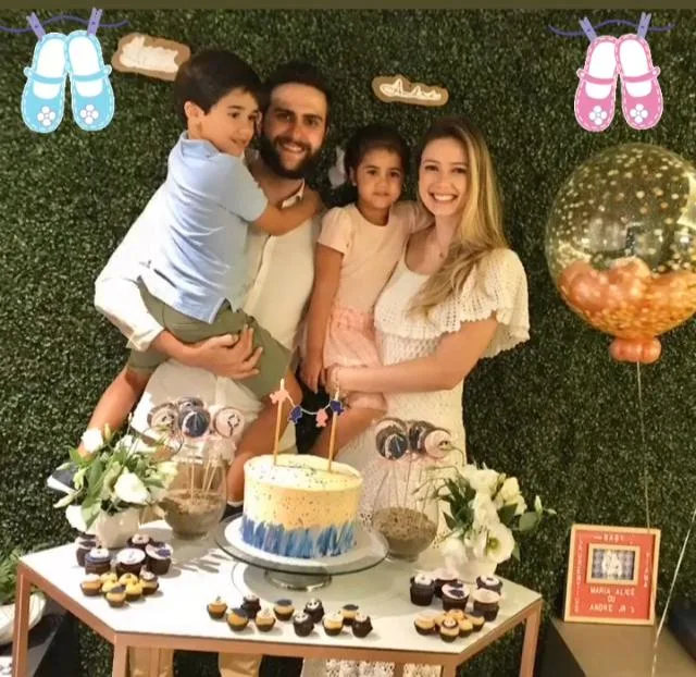 Naiana Laurentius e André Viana descobrem que vem aí uma menina