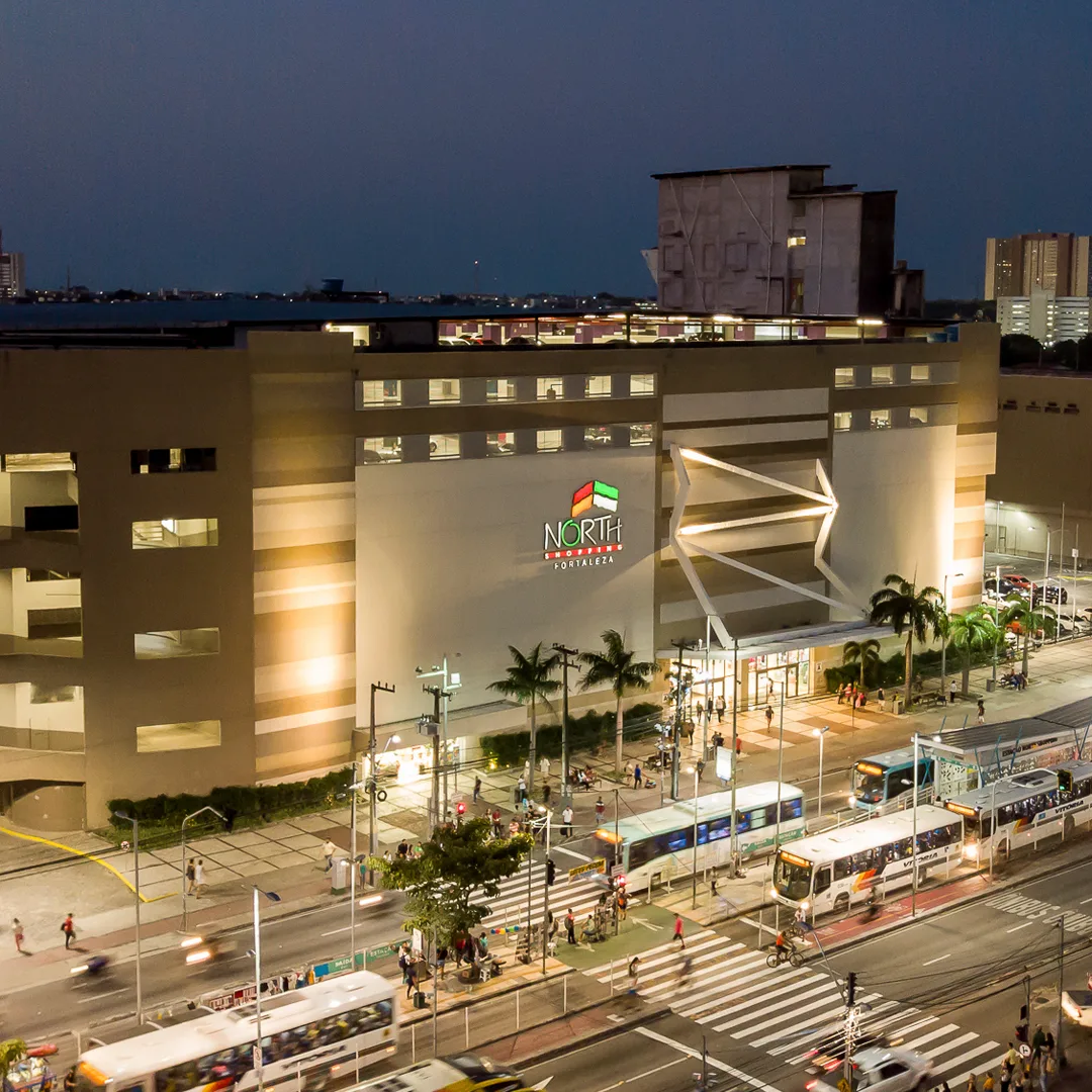 Vídeo registra assalto a joalheira no North Shopping Fortaleza