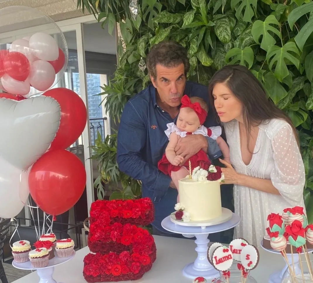 Lou Montenegro e Álvaro Garnero festejam 5º mesversário da Luma