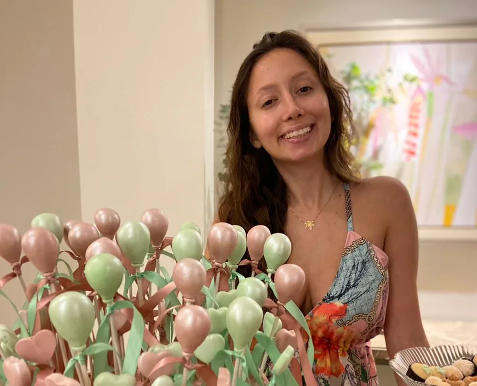 Marília Cidrão Parente celebra 21 anos com cerimônia íntima