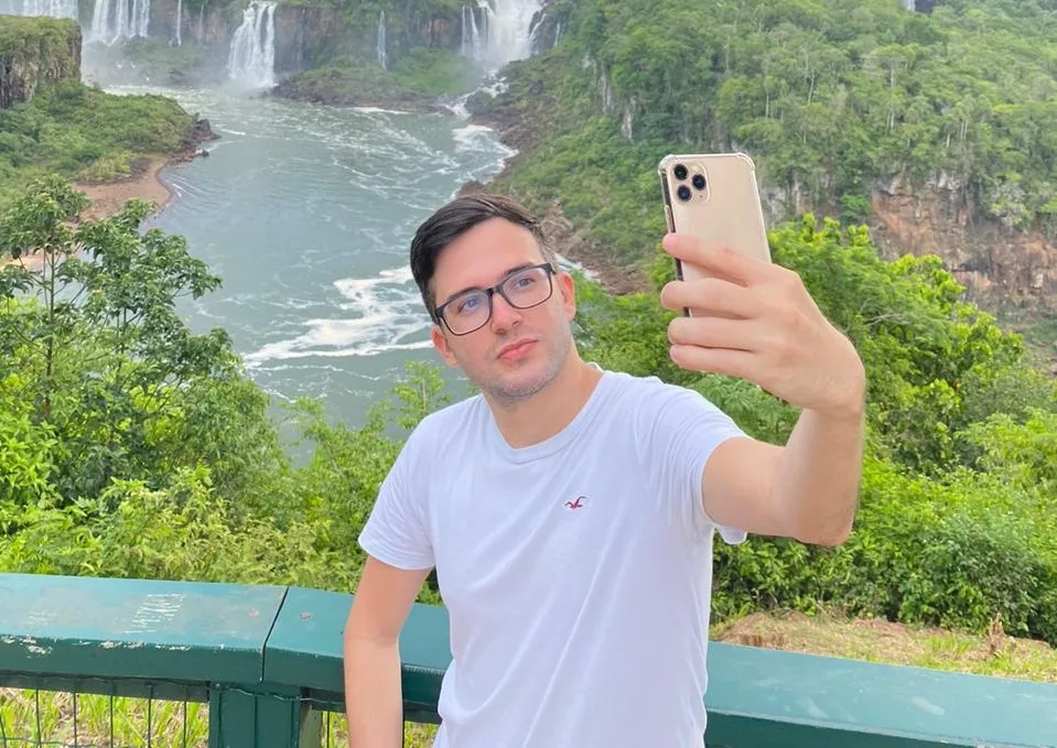 Thalis Guerra festeja nova idade em Foz do Iguaçu