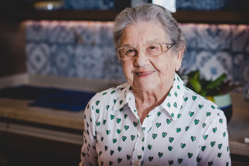 Palmirinha recebe alta hospitalar e vai poder passar Natal em casa com a família