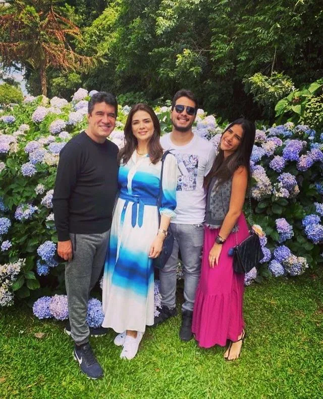 Rachel e Paulo Régis Teixeira curtindo Gramado com a família