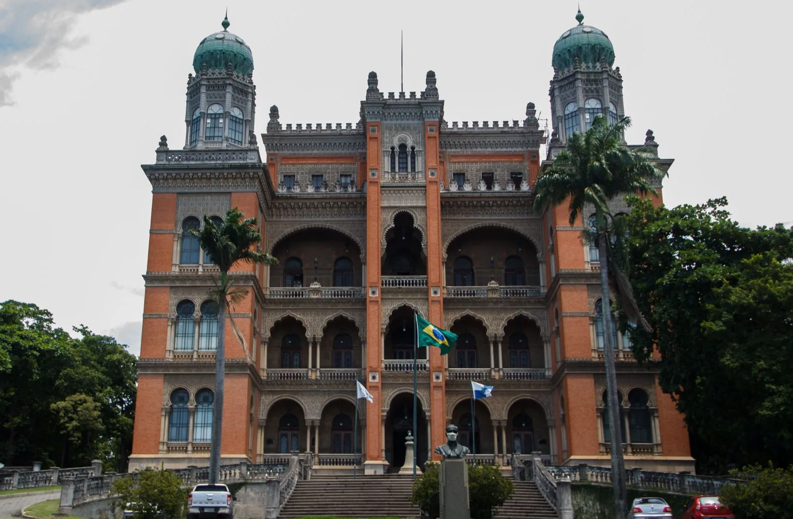 Fiocruz pede à Anvisa aprovação de uso emergencial de vacina de Oxford contra a Covid-19