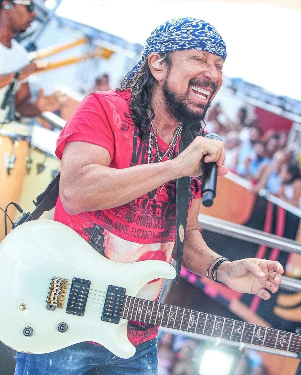 Cantor Bell Marques anuncia live para o domingo de Carnaval, 14 de fevereiro