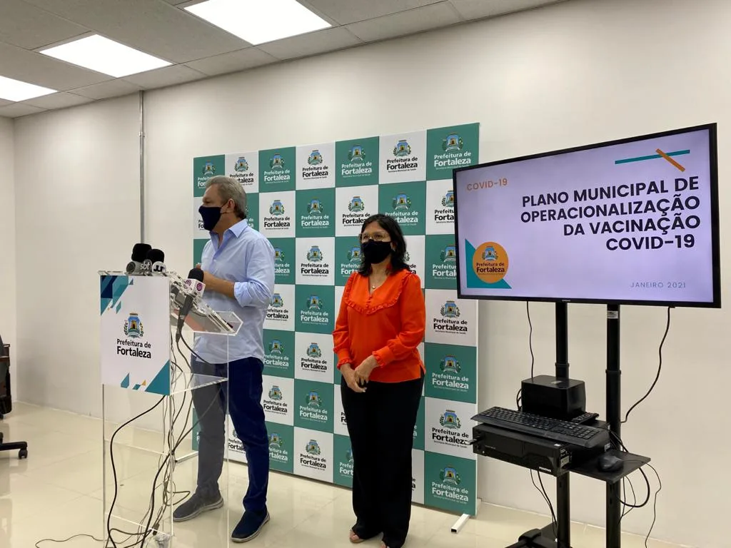 Prefeitura anuncia que Fortaleza receberá 80 mil doses e confirma vacinação para esta segunda