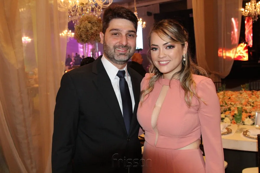 Fábio Mesquita e Marcella Maia recebem terceiro aviso da cegonha