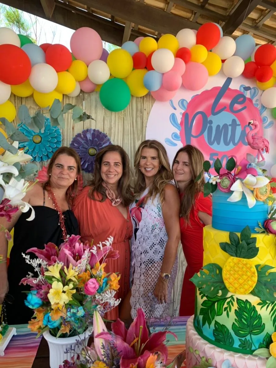 Alexandra Pinto comemora seus 50 anos em Guajiru