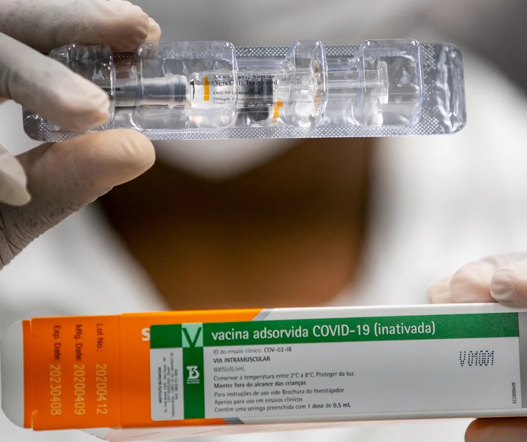Ceará recebe 115 mil doses de CoronaVac nesta sexta; com nova remessa, Estado soma 449 mil doses