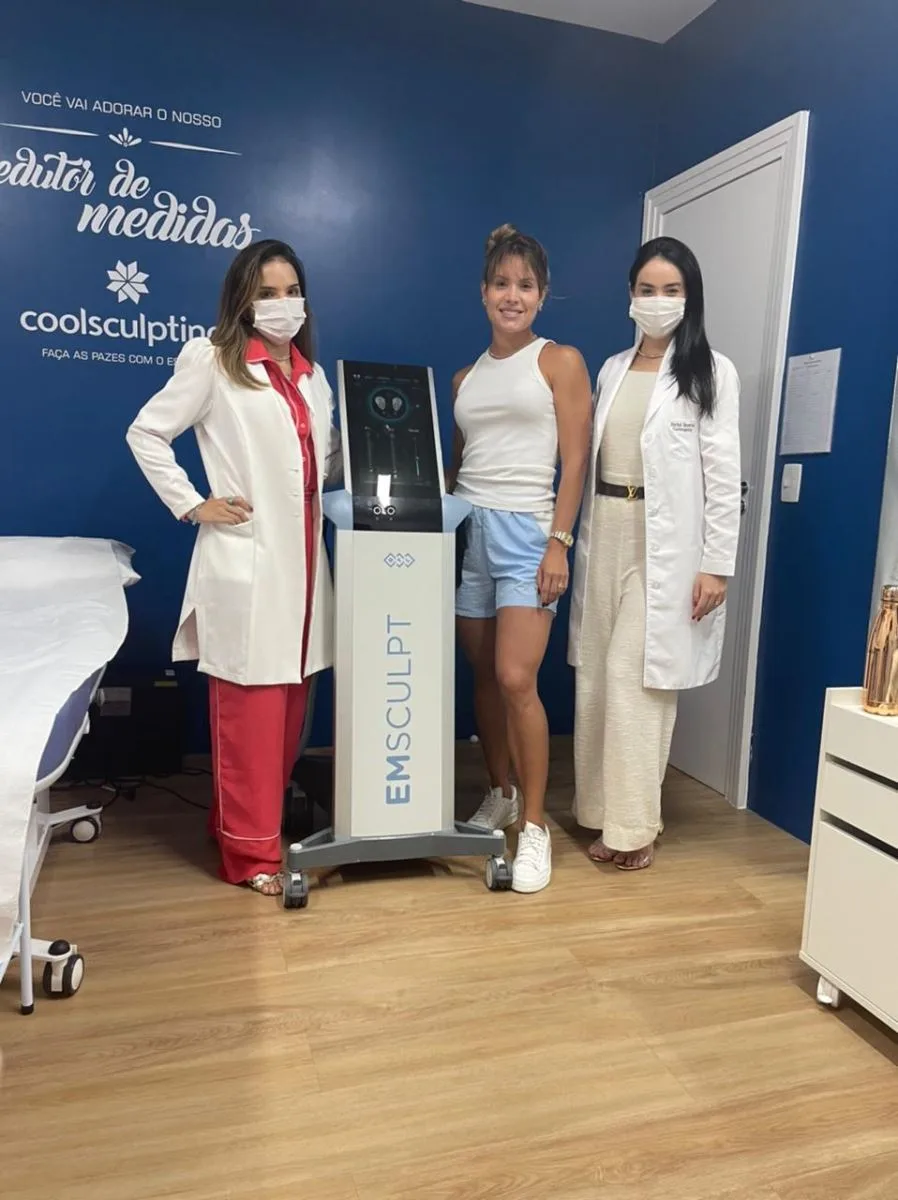 Thyane Dantas inicia tratamento com Emsculpt
