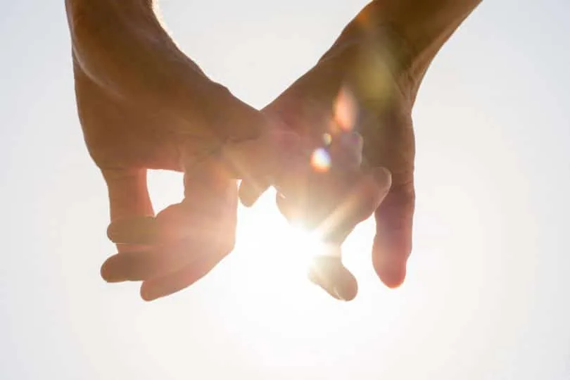 "Há que se manter o amor à vida", por padre Airton Freire