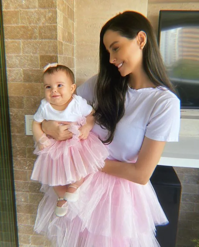 Mariana Vasconcelos e Eliseu Becco festejam os sete meses da Laura