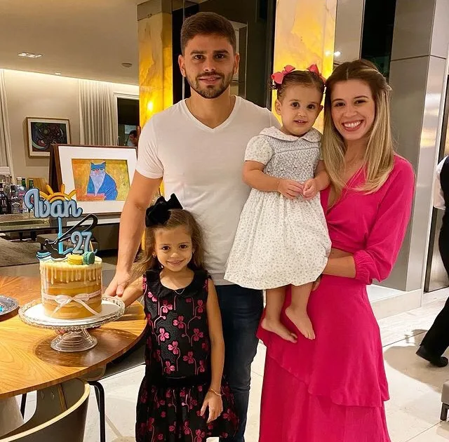 Ivan Bezerra Neto brinda a nova idade em família