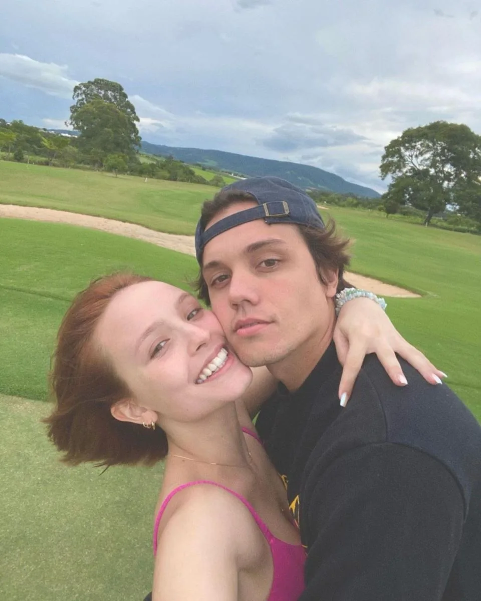 Após três anos juntos, Larissa Manoela e Leo Cidade anunciam fim do namoro