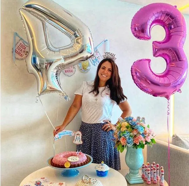Happy birthday de Carla Virgínia Lobato