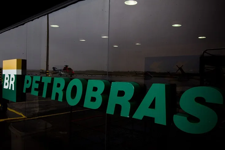Bolsonaro intervém na Petrobras e indica general para presidir a estatal