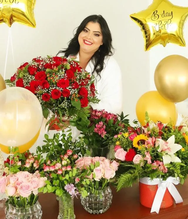Happy birthday da Viviane Almada foi dos mais animados