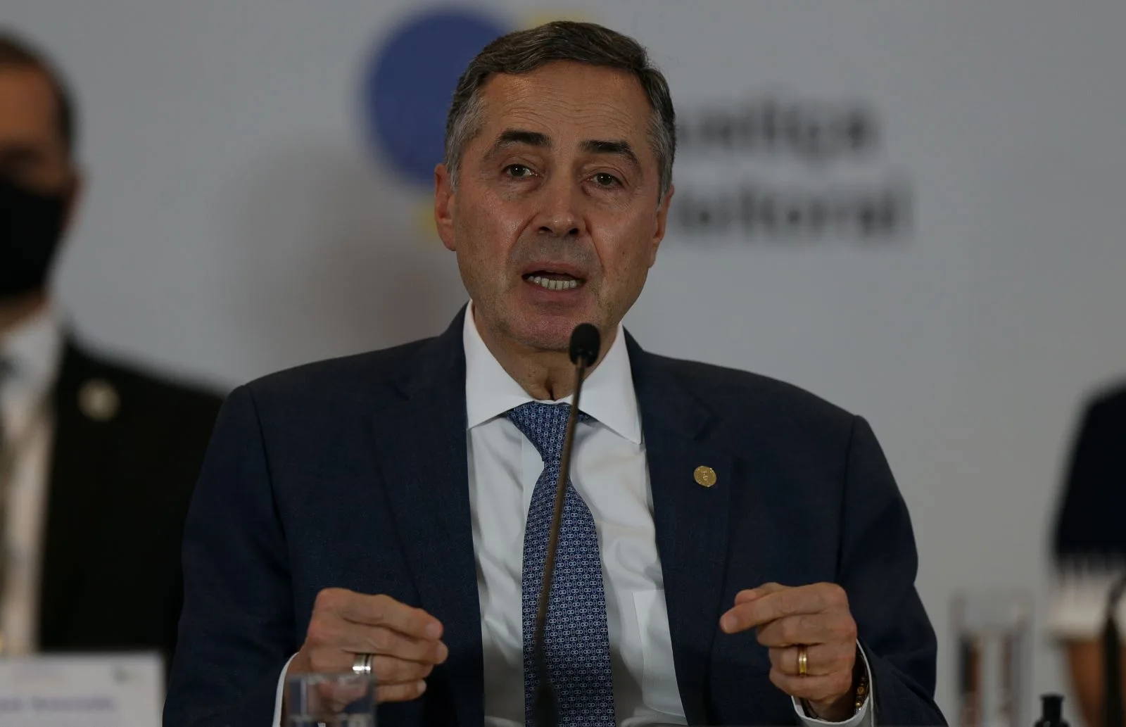 Lula diz ser possível frente de esquerda contra Bolsonaro e pede para Ciro se reeducar