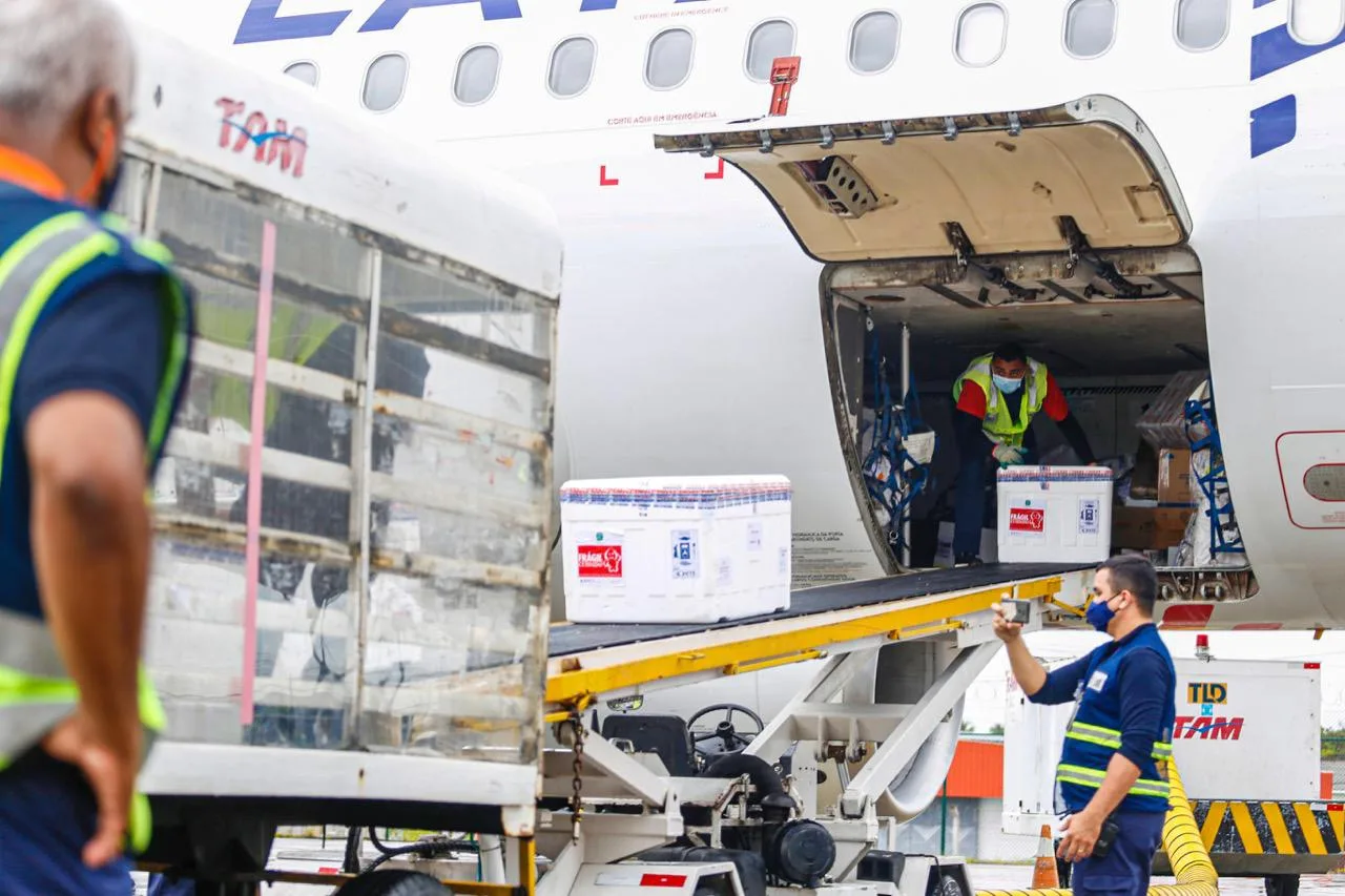 Ceará recebe nono lote com 187.400 doses da CoronaVac/Butantan