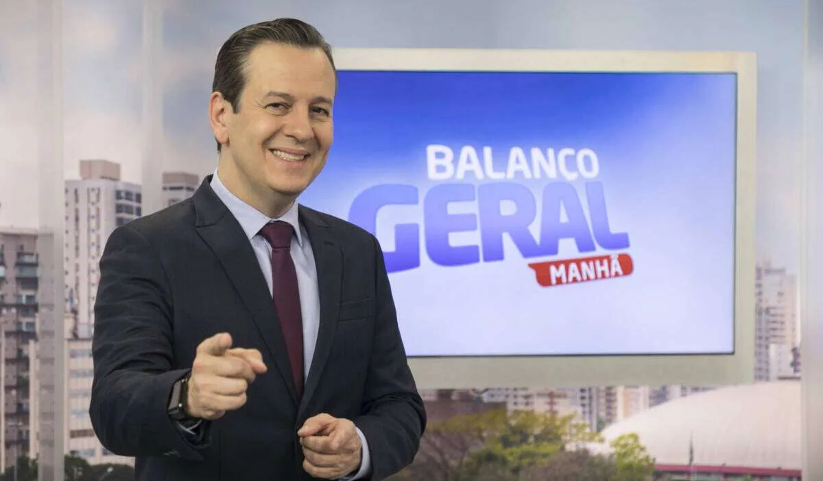 Celso Zucatelli é internado após contrair Covid: 'Vamos vencer'