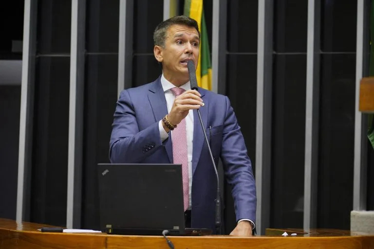 PL da Câmara sugere criar Passaporte Digital de Imunização para facilitar controle sanitário