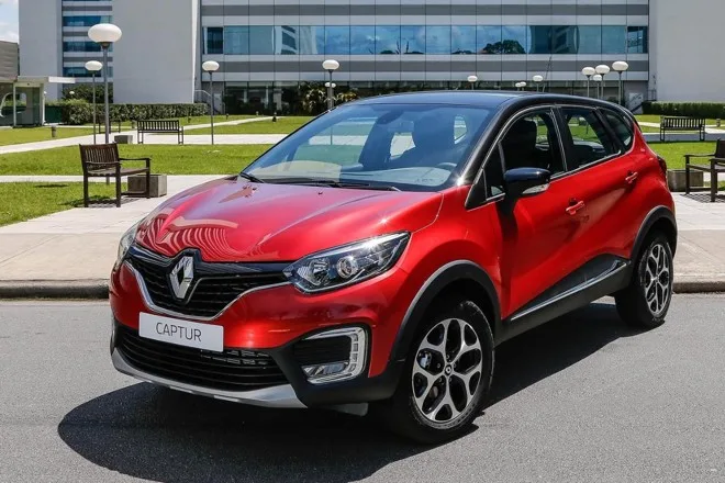 Renault é a sexta montadora a interromper produção devido ao descontrole da pandemia