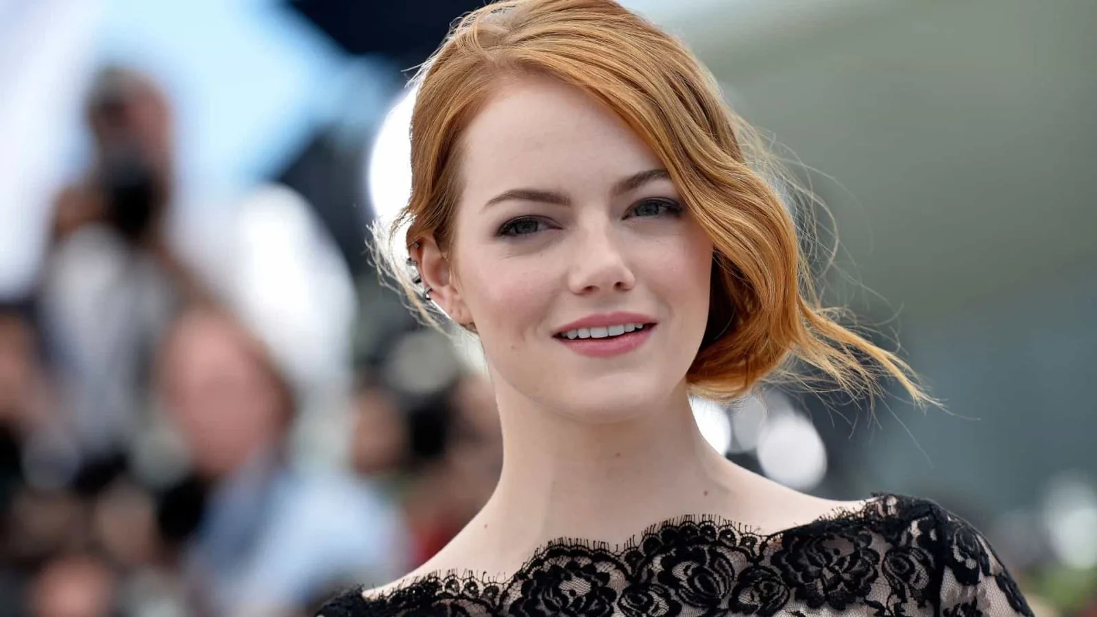 Emma Stone dá à luz seu primeiro filho