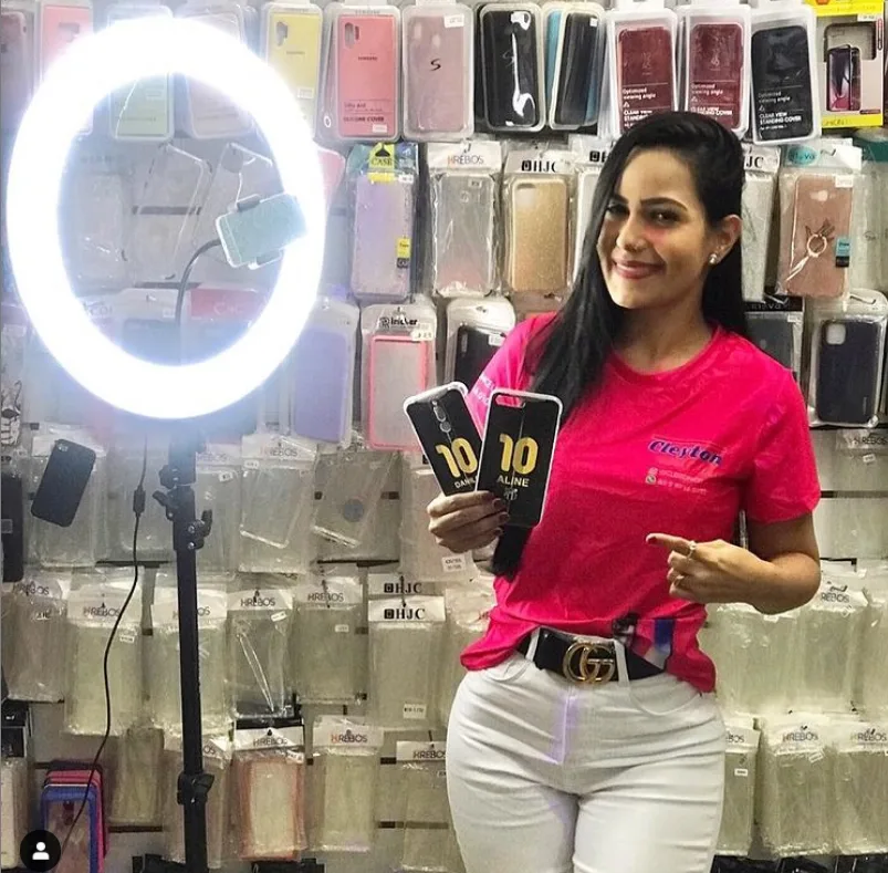 Loja oferece assistência técnica de celular e entrega de acessórios via delivery