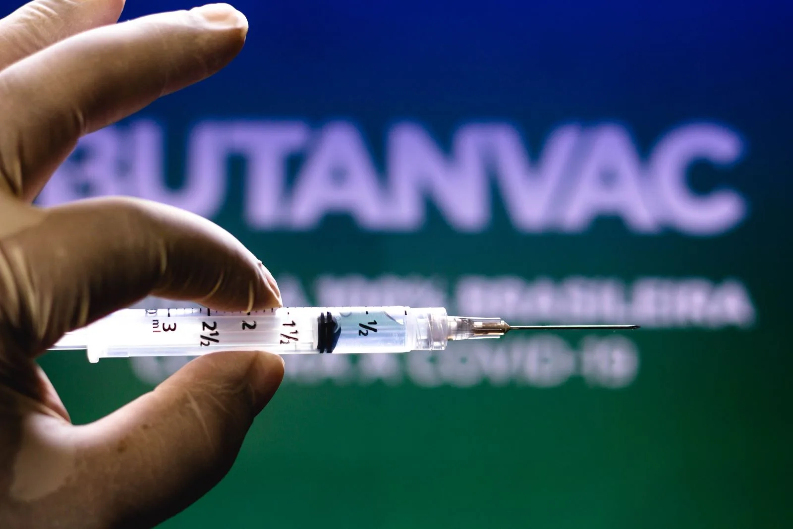 Testes de vacina 100% nacional podem começar em abril se Anvisa aprovar, diz Butantan