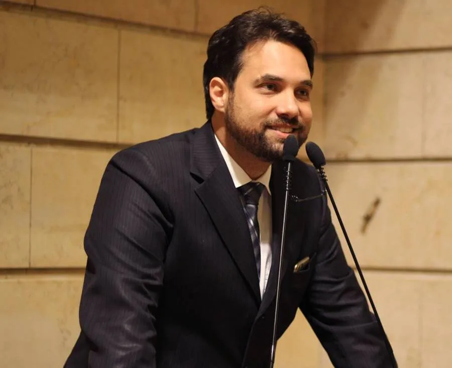 Mulheres relatam supostas agressões a crianças por Dr. Jairinho, padrasto do menino Henry