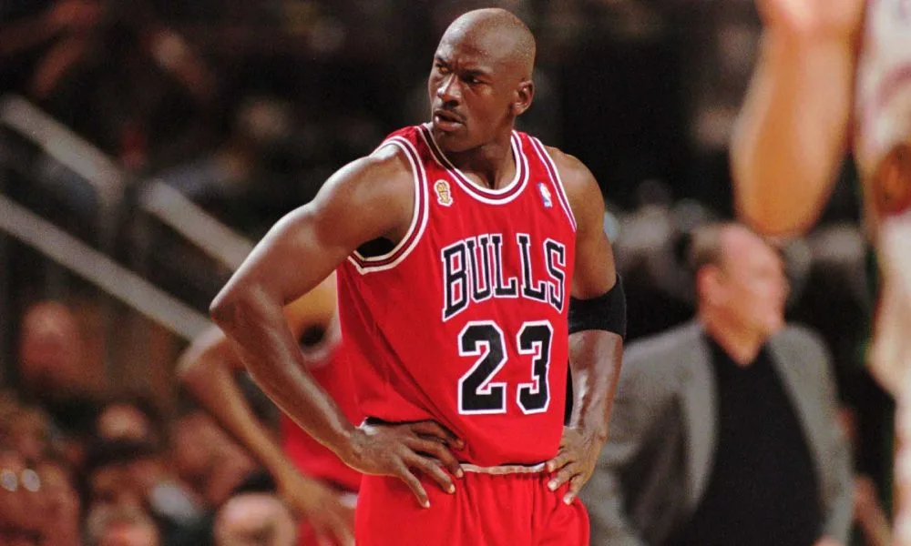 Michael Jordan perde quase R$ 3 bilhões em um ano da pandemia da Covid-19