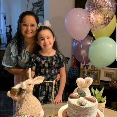 Janille Brasileiro celebra 8 anos da filha Valentina