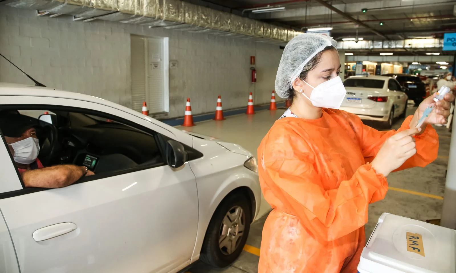 Mais de 33 mil idosos foram vacinados contra a Covid-19 neste fim de semana, em Fortaleza