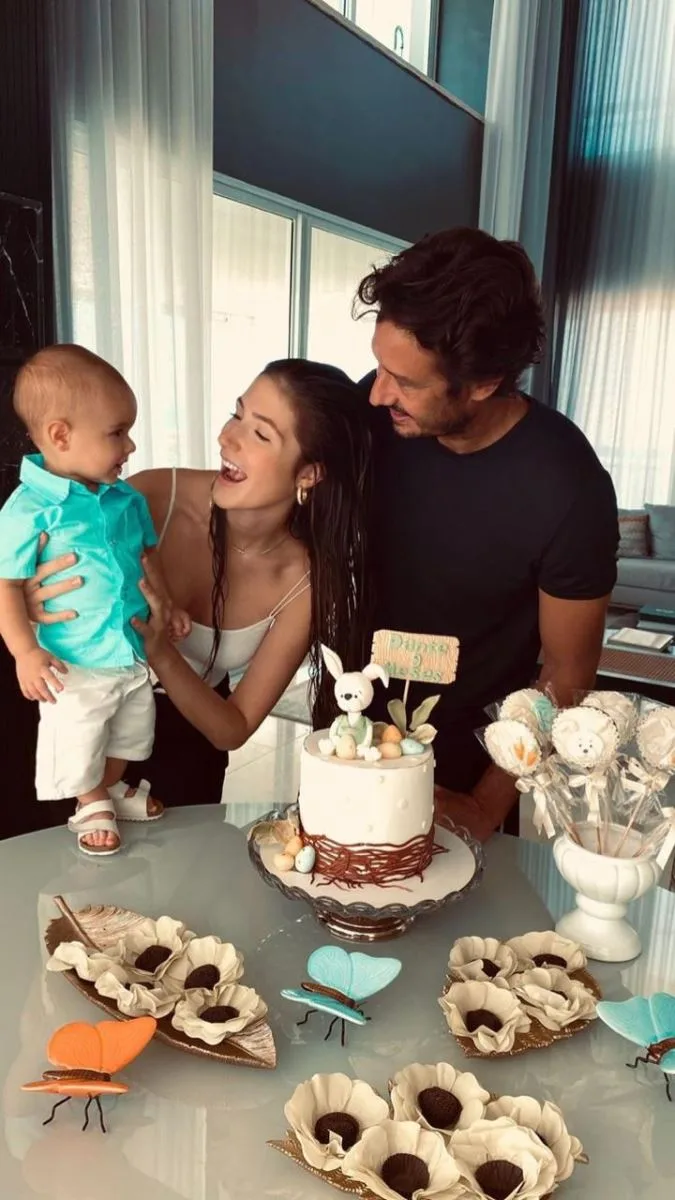 Karolina Stocklow e Marcelo Quinderé celebram nove meses de Dante