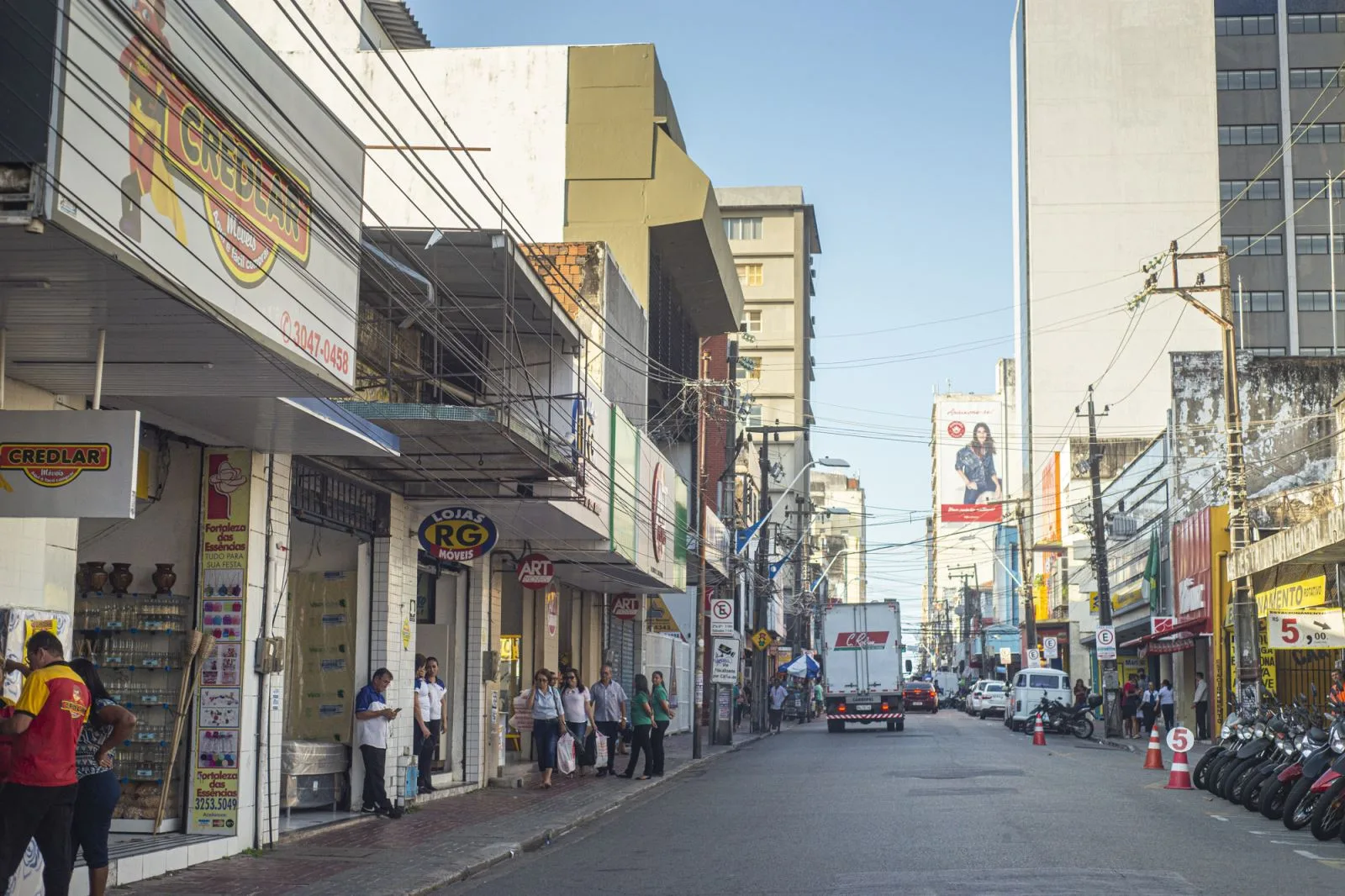 Retomada econômica começa nesta segunda; veja o que pode e não pode abrir