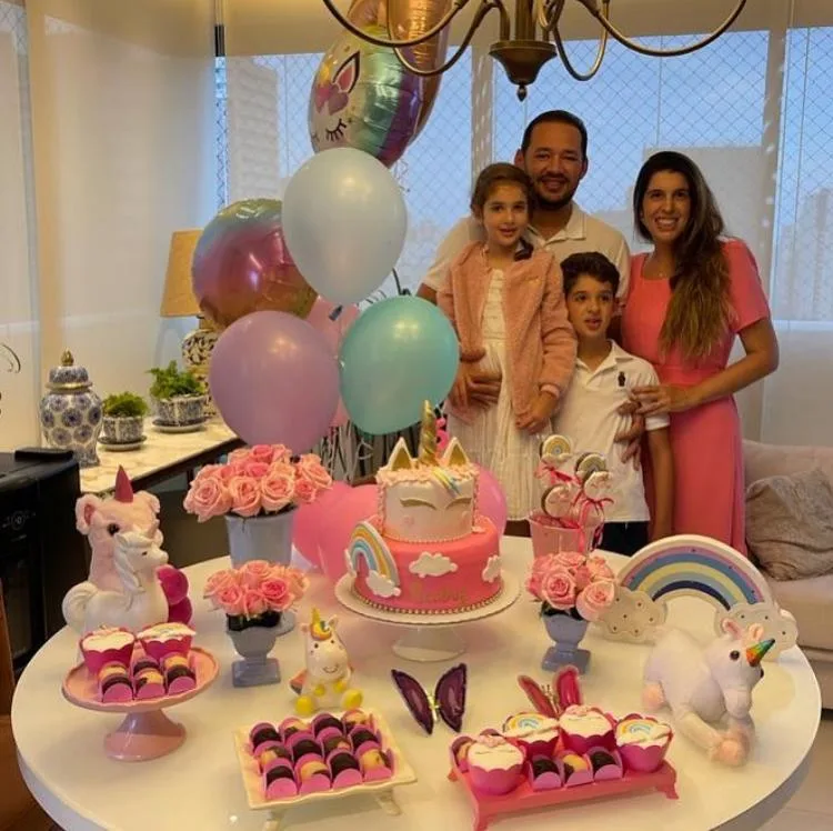Luana e Danniel Oliveira festejam os seis anos de Beatriz