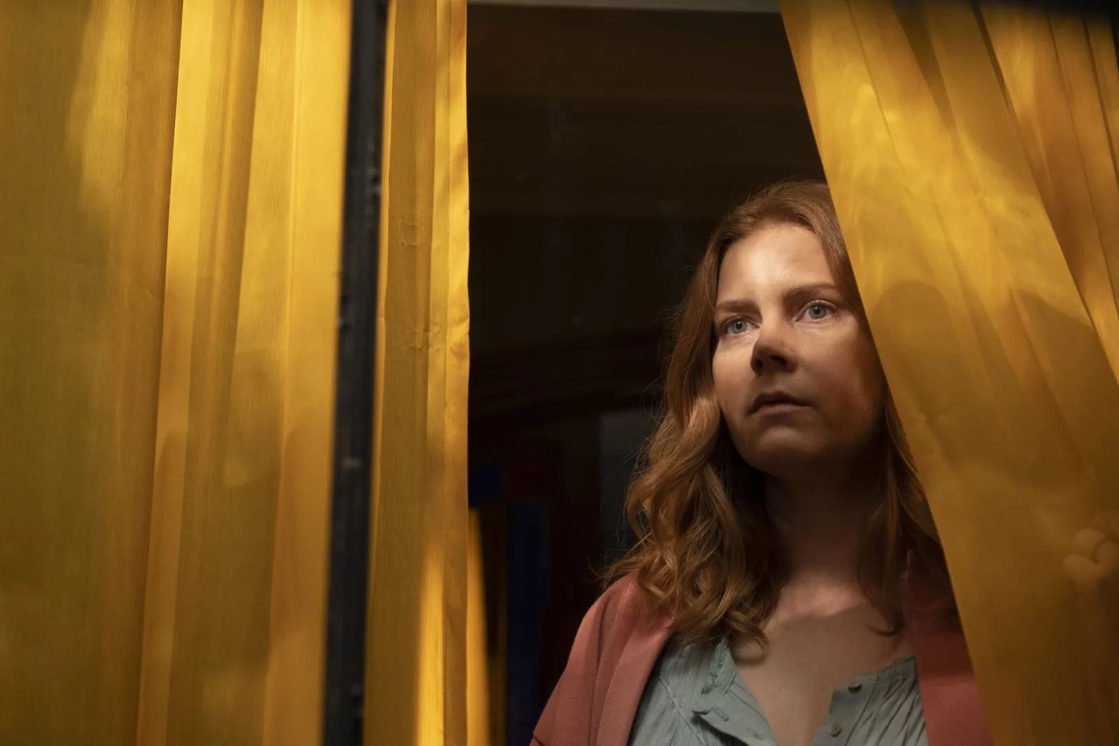 Com quinta temporada de Lúcifer e A Mulher na Janela, confira estreias da Netflix para maio