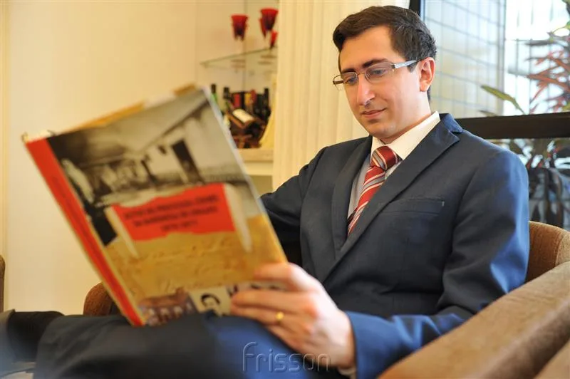Roberto Victor está nos últimos acertos do livro "O Julgamento de Joana D'Arc sob a luz do Direito"