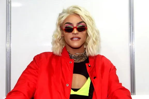 'Vou casar em breve', diz Pabllo Vittar ao revelar que está noiva durante festa no BBB 21