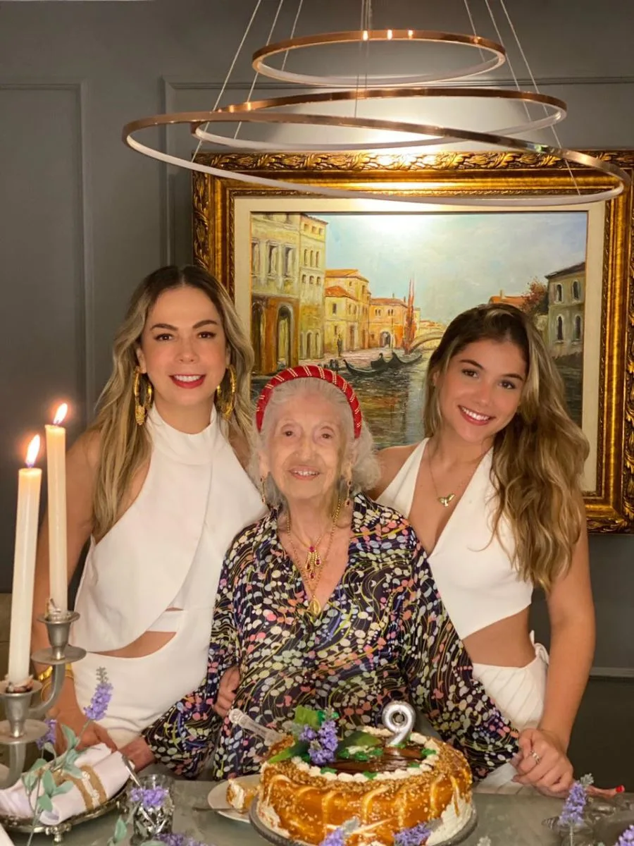 Heloína Fontelles celebra seus 99 anos em família