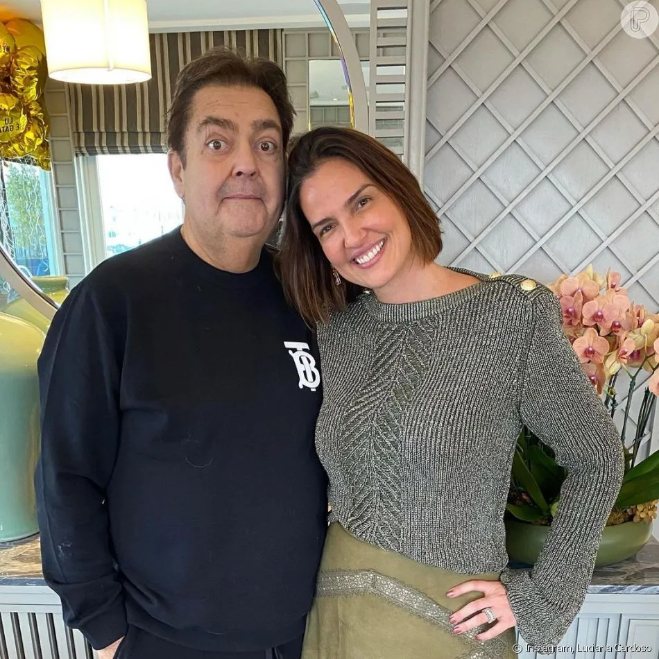 Mulher de Faustão se declara ao apresentador no aniversário dele