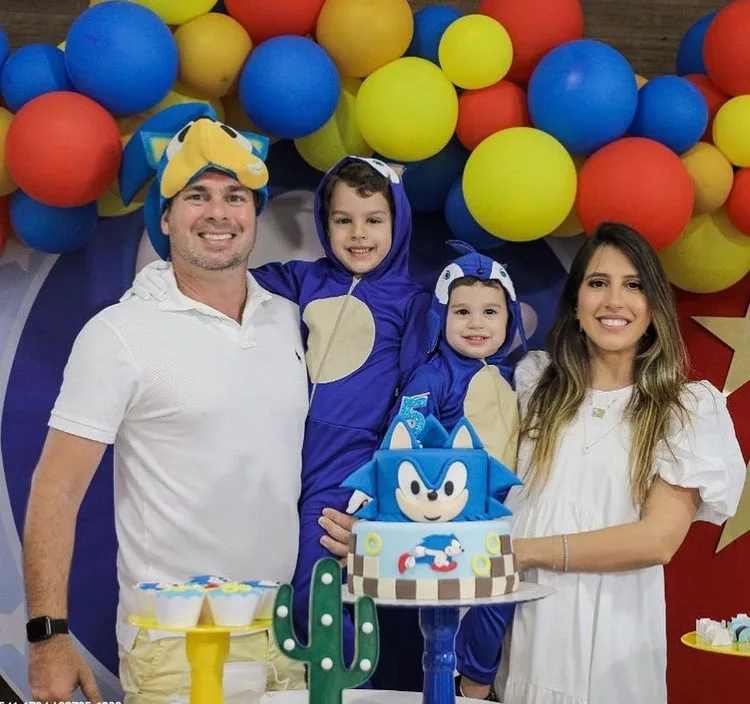 Tayra e Léo Aguiar tiveram fim de semana de comemorações