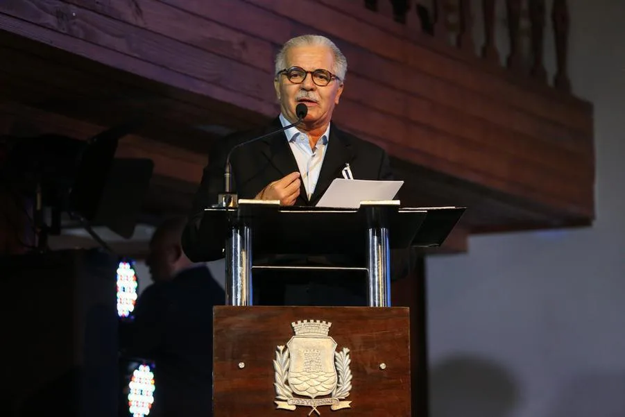 Poeta e empresário, Pio Rodrigues Neto é eleito para cadeira nº17 na Academia Cearense de Letras