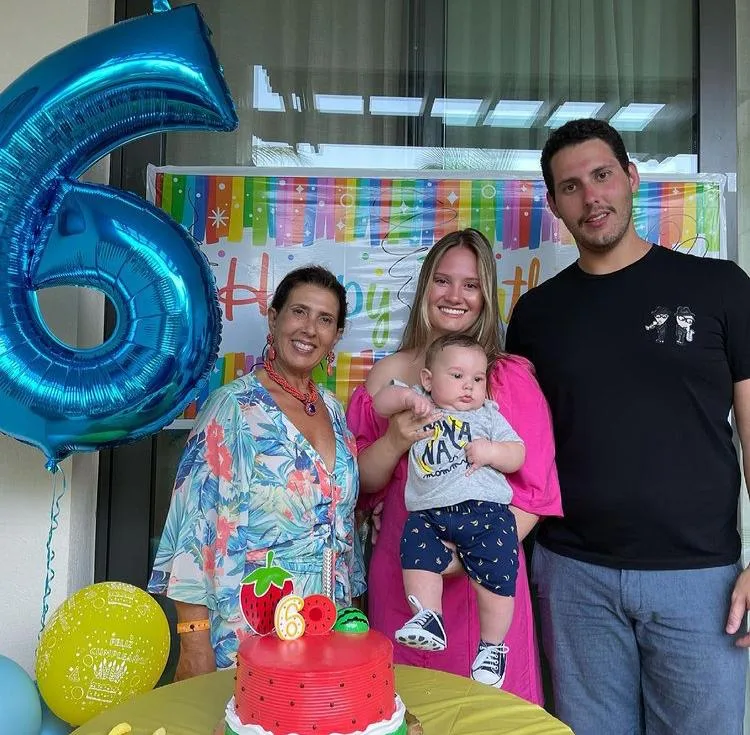 Letícia e Gabriel Dias Branco celebram os seis meses do filho Emanuel