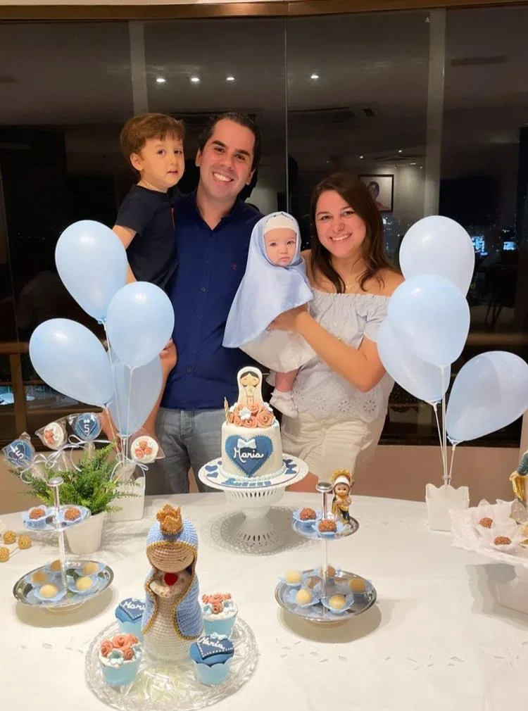 Ticiana e Alfredo Lima realizam o quinto mesversário da Maria Catarina