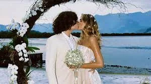 Sasha Meneghel e João Figueiredo realizam cerimônia de casamento em Angra dos Reis